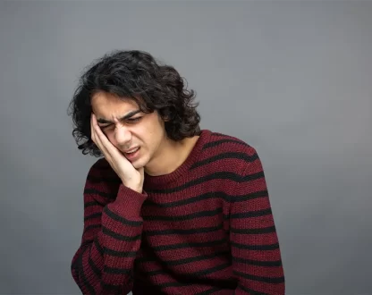 How-to-prevent-throbbing-tooth-pain-at-night
